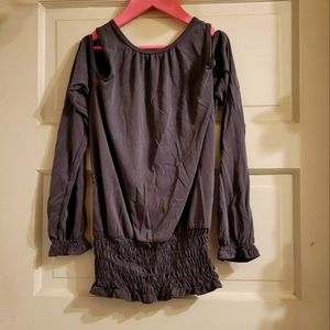 Women's Abercrombie and Fitch XS Grey shoulder cut out 3/4 sleeved top